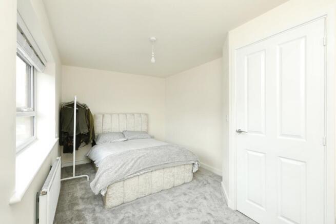 3 bed Semi-Detached for sale Image 8