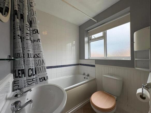 1 bed Semi-Detached for sale Image 12