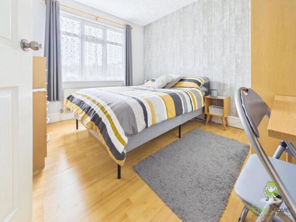 CAM01543G0-PR0177-STILL023