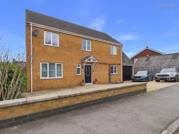 4-bed detached on Hall Street, Crowland, Peterborough, £370,000