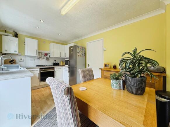 3 bed Semi-Detached for sale Image 5
