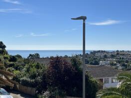 14, Meadow Park, Dawlish EX7 9BT