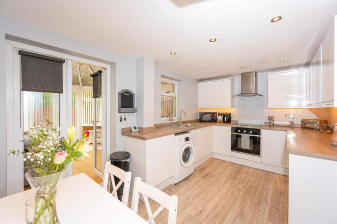 Kitchen/Dining Area