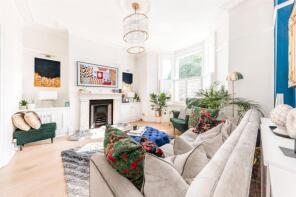 240, Battersea Bridge Road, London SW11 3AA