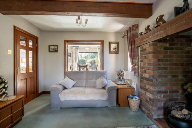 4 bed Detached for sale Image 4