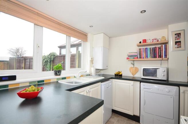 Kitchen/Breakfast Area