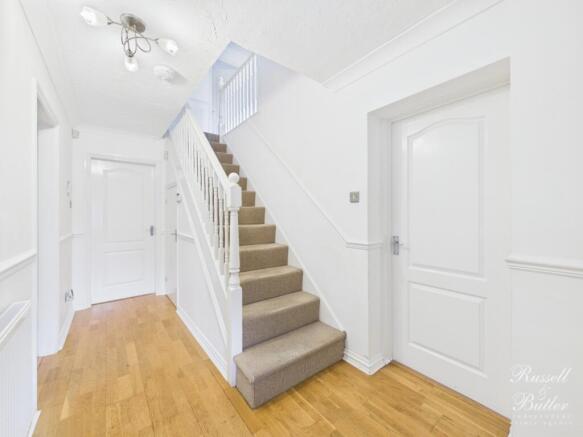 CAM03246G0-PR0151-STILL001
