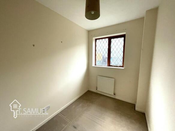 Bedroom 3a.JPG