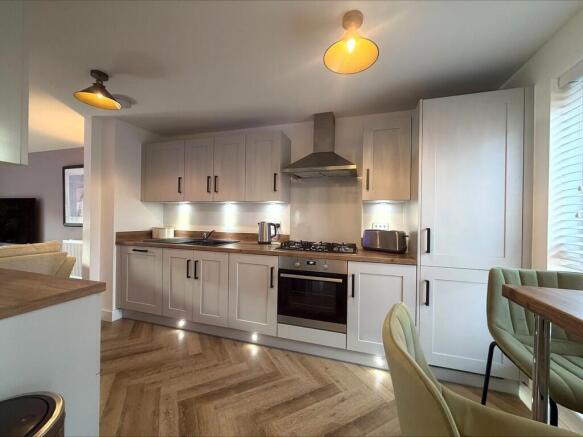 processed-423CCD4...