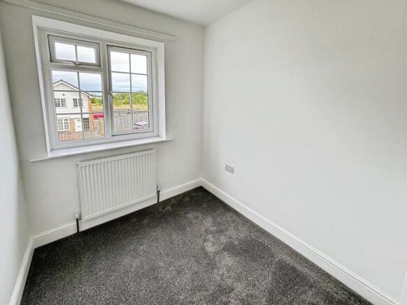 3 bed Detached to rent Image 11