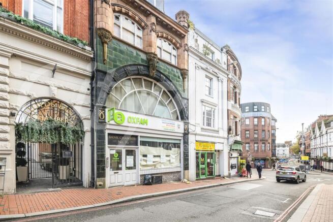 6 HIGH STREET
