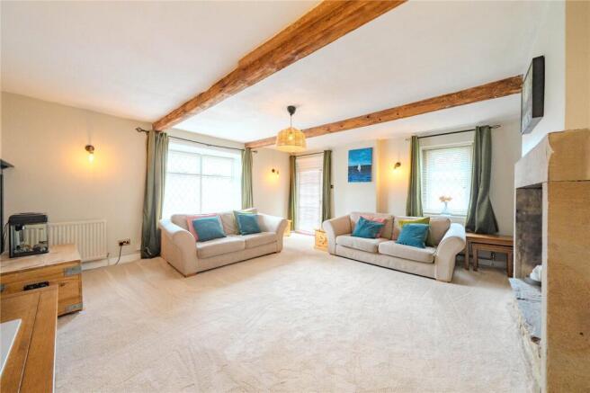 4 bed Detached for sale Image 11