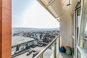 Flat 709, Airpoint, Skypark Road, Bedminster, Bristol BS3 3NQ