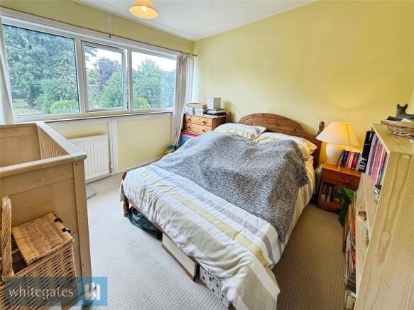 4 bed Semi-Detached for sale Image 8