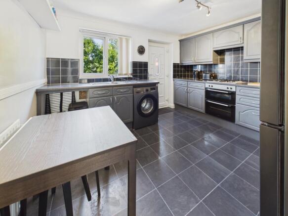 2 bed End of Terrace for sale Image 8