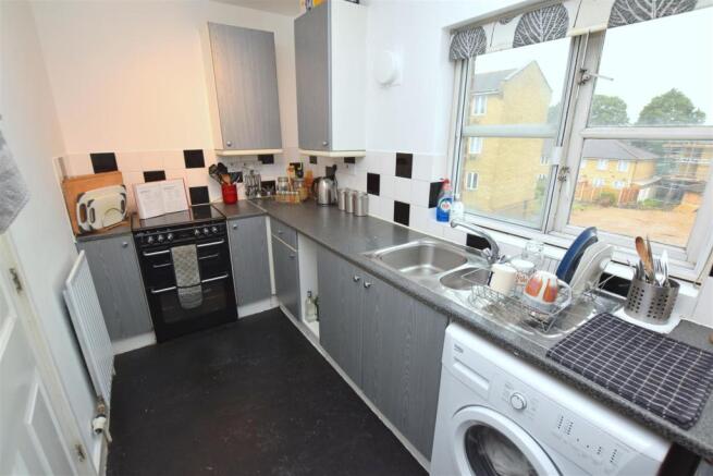 Kitchen: