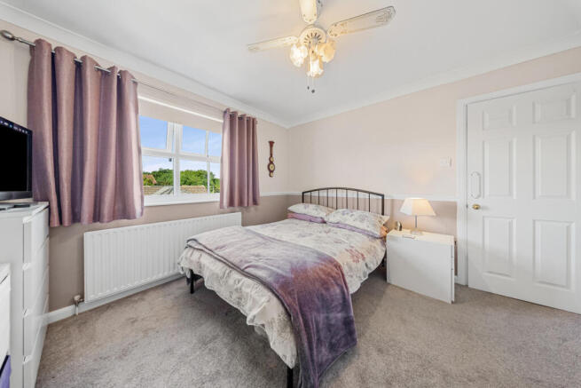 4 bed Detached for sale Image 5