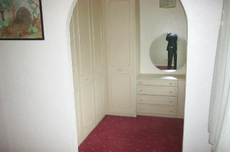 DRESSING ROOM