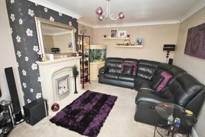 Lounge photo 2