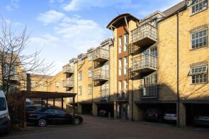 72, 26 32 Hewetts Quay, Abbey Road, Barking IG11 7BF
