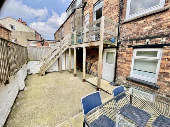 3 bed Semi-Detached for sale Image 12