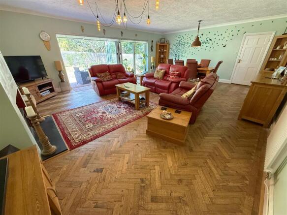 Living / Dining Room