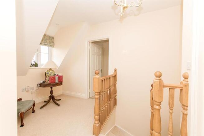 FIRST FLOOR LANDING