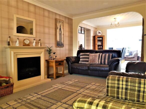 Lounge 2