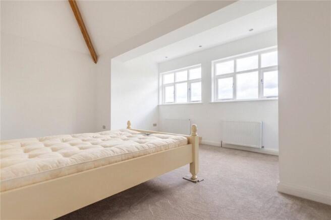3 bed Detached to rent Image 12