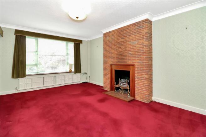 Lounge- Rear Aspect