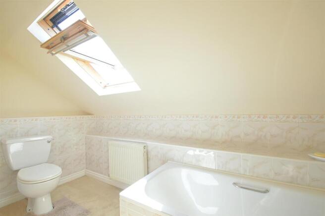 resizedEnSuite.jpg