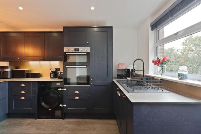 3 bed Terraced for sale Image 9