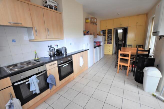 kitchen 1 (Main)