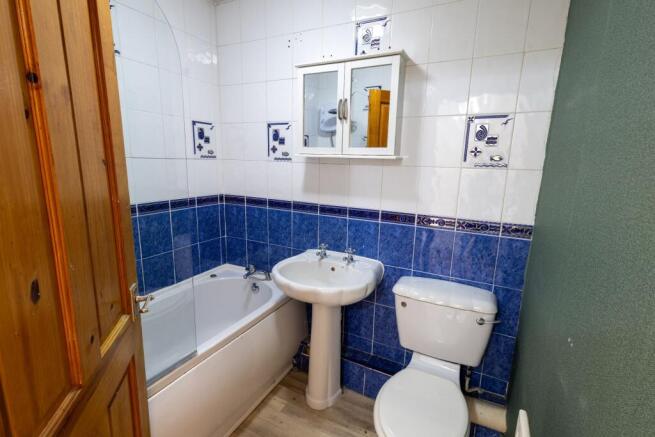 2 bed Terraced for sale Image 9