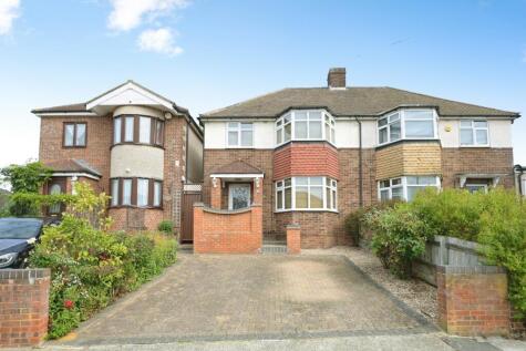 Brockley Crescent, Romford, RM5
