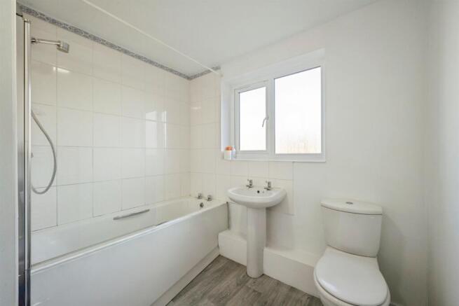 3 bed Detached for sale Image 12