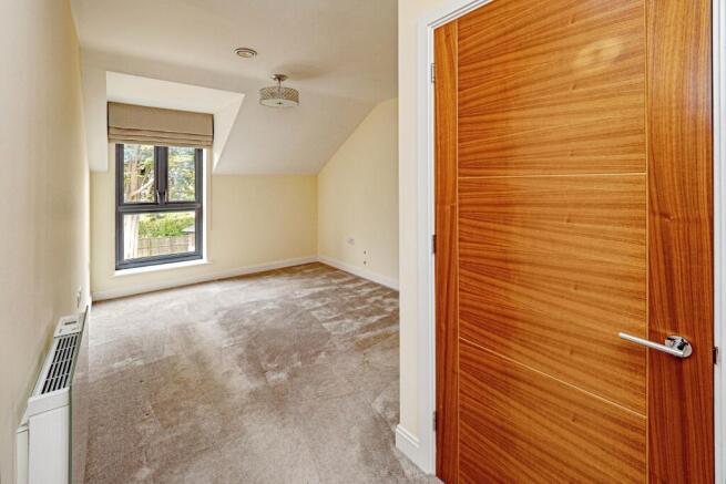 2 bed Flat for sale Image 10