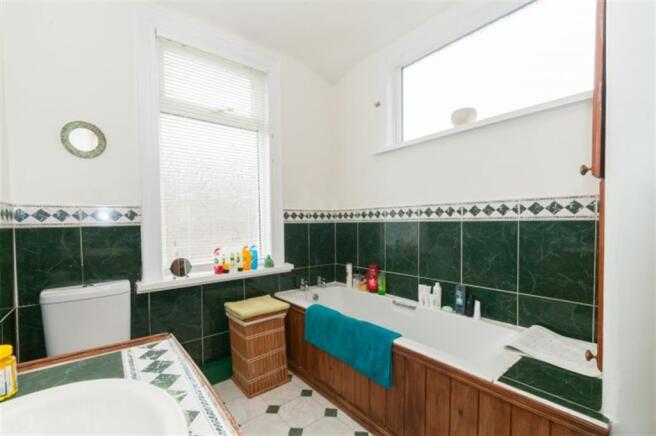 BATHROOM/ WC