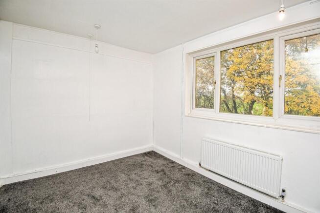 3 bed Semi-Detached for sale Image 11