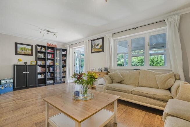 SITTING ROOM