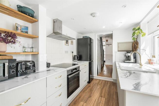 Kitchen.JPG