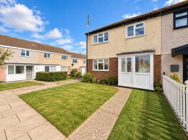 66, Fennells, Harlow CM19 4RN