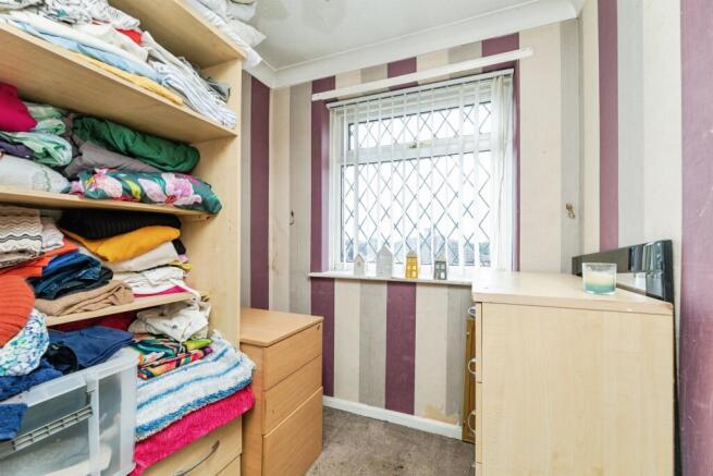 5 bed Semi-Detached for sale Image 12