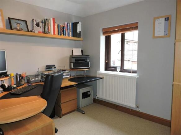 Photo 12