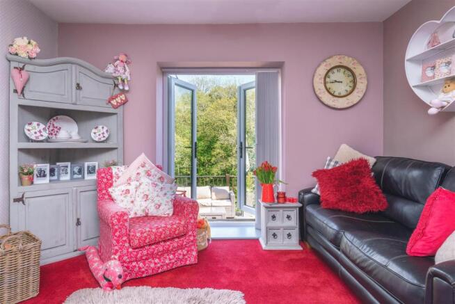 Rose Cottage, Croesyceiliog.jpg