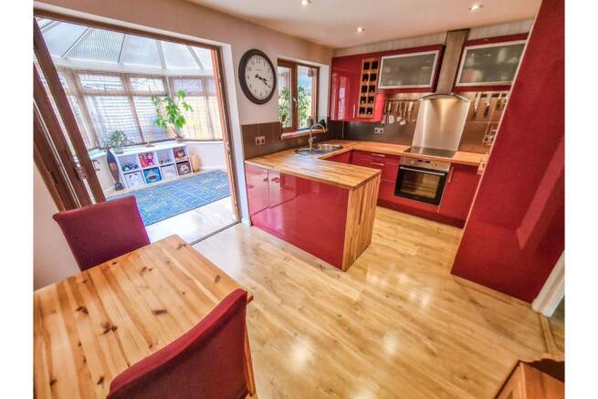 Kitchen/Breakfast