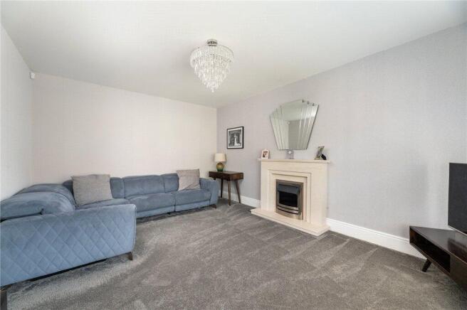 4 bed Detached for sale Image 4