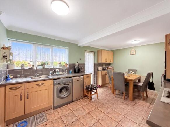 Seymour Road, Tilbury photo 5