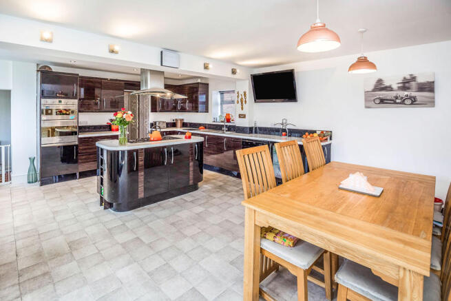 Dining Kitchen