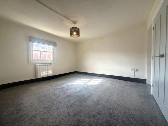 Bedroom 1.jpg